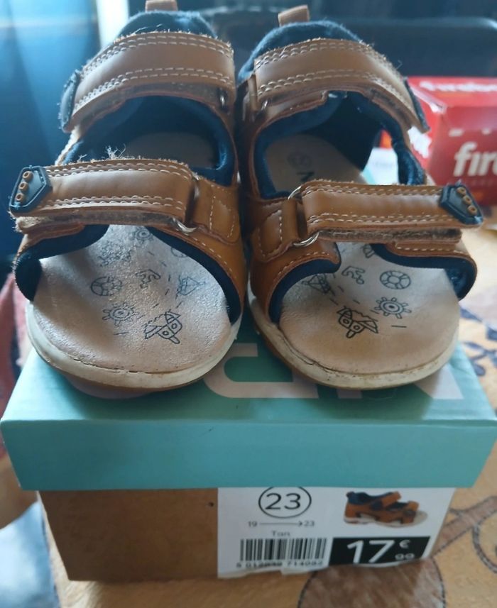 Chaussure taille 23 - photo numéro 6