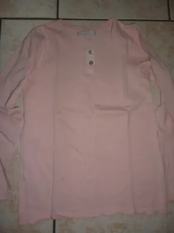tee-shirt rose clair manches longues fille Taille 10 ans