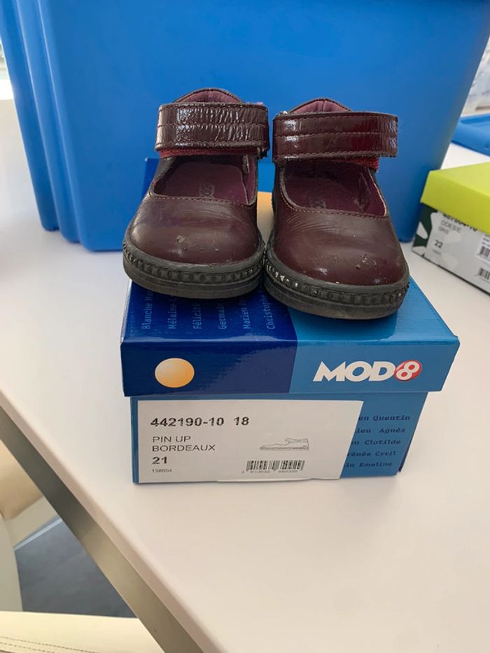 Babies bordeaux  pointure 21