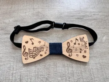 Beau nœud papillon artisanal en bois au motif notes de musique