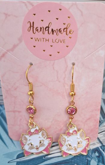 boucles d oreilles pendantes Marie des aristochats disney strass diamants