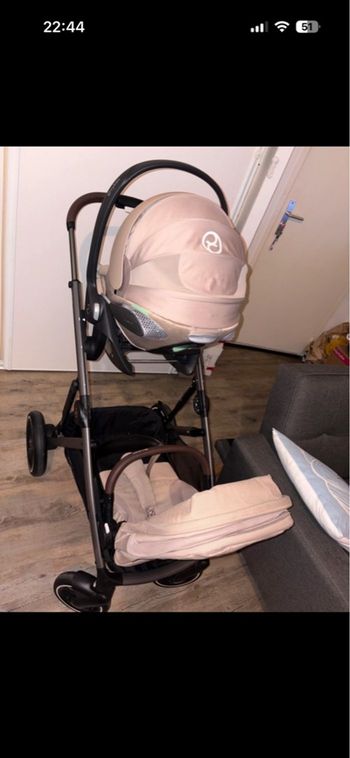 Poussette double cybex à récupérer sur st chamond 