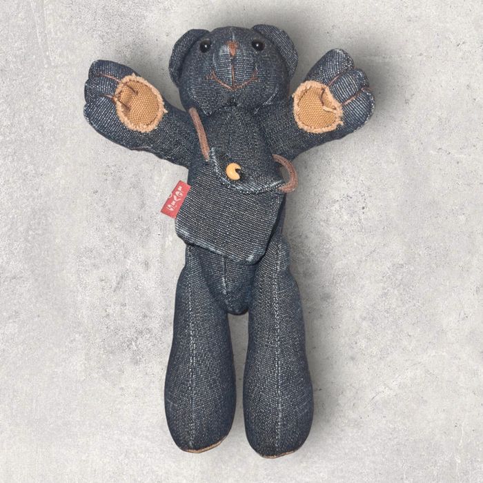 Peluche ours en tissu jeans Levi's - photo numéro 2