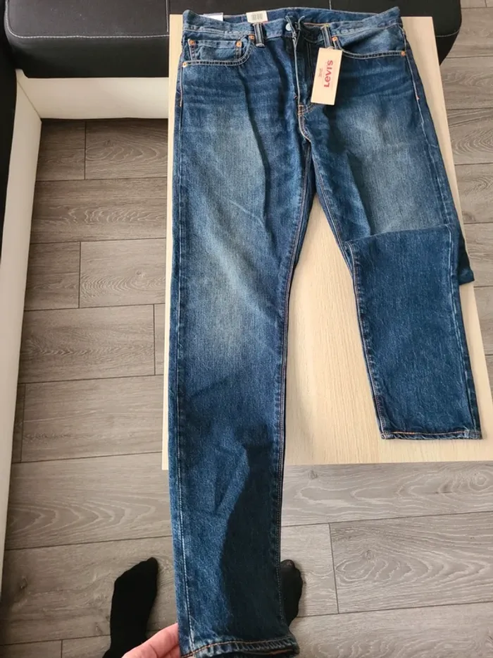 Jeans LEVIS 512 NEUF avec étiquettes - photo numéro 2