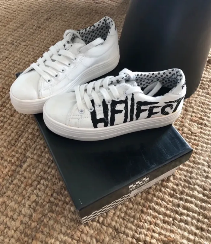 Chaussures plato sneaker No Name x Hellfest édition collector pointure 36 - photo numéro 5