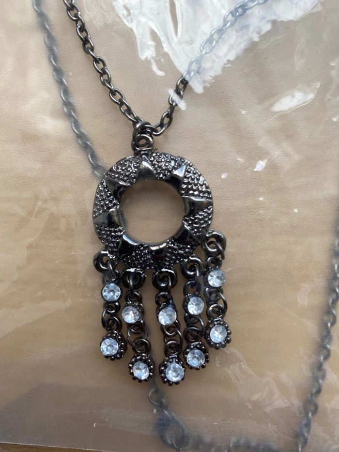 Collier neuf - photo numéro 2