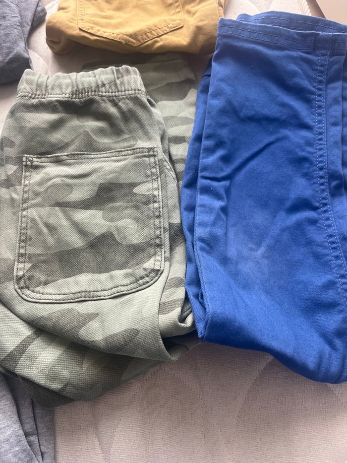 Lot vêtements taille 5/6 ans garçon - photo numéro 2