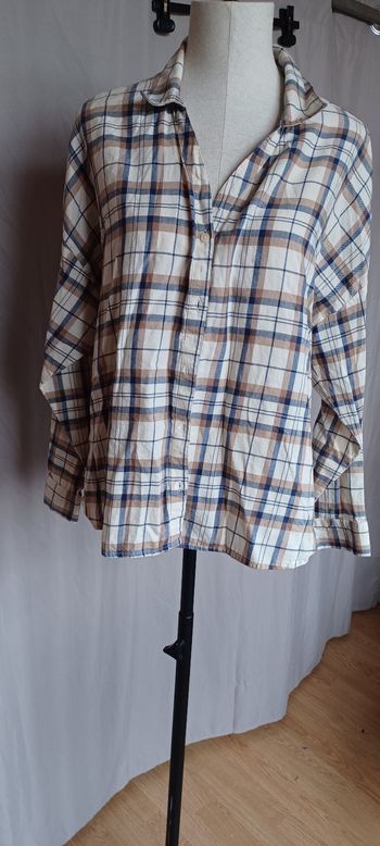 Très jolie chemise manches longues femme T 42