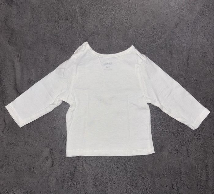 Lot de 4 t-shirt Kiabi / 1 mois / Très bon état - photo numéro 7