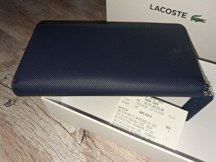 Portefeuille Lacoste avec sa boite - photo numéro 4
