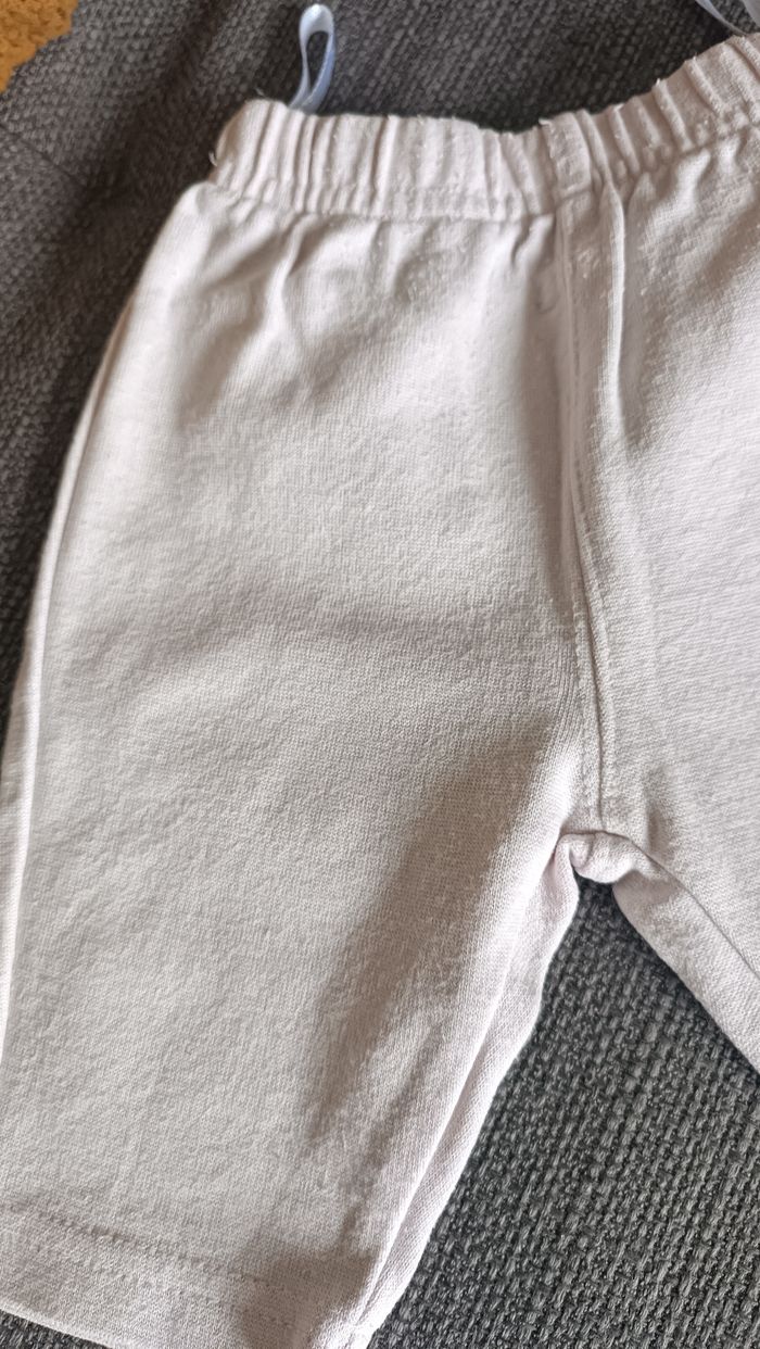 Pantalon 1 mois - photo numéro 3