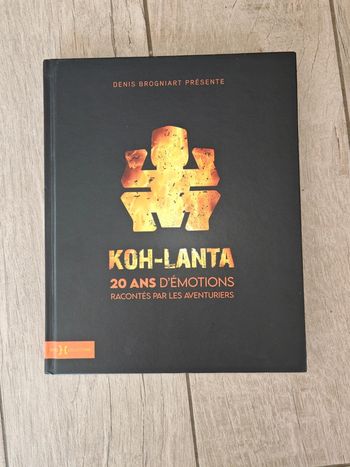Livre Koh-Lanta 20 ans d'émotions racontés par les aventuriers