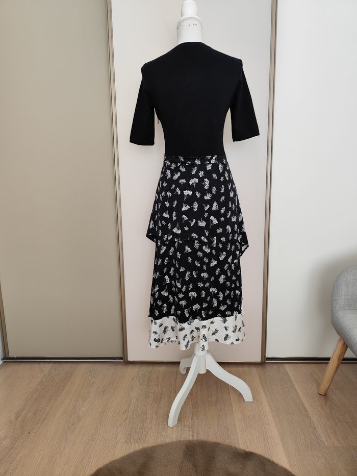 Robe Maje neuve taille 1 noire et blanche toutes saisons de - photo numéro 7