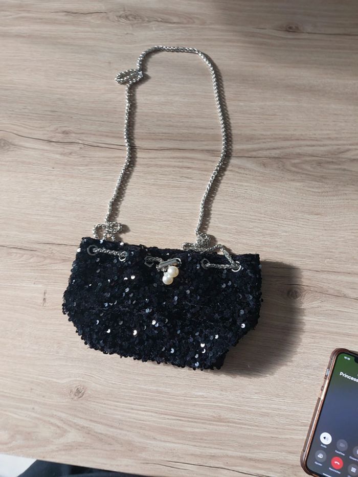Besace noire à sequin neuve