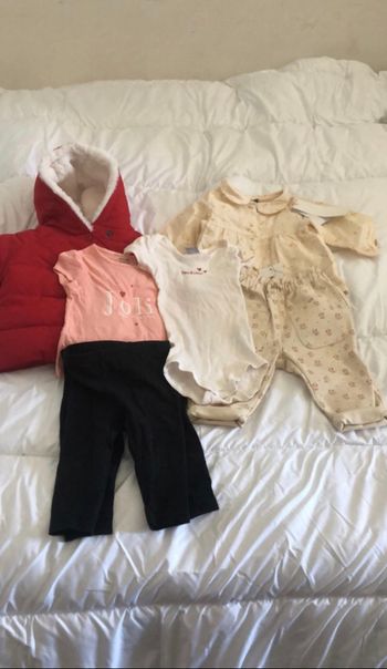 Lot de vêtements bébé fille