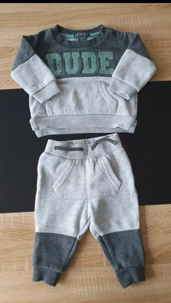 Ensemble pull et jogging 3-6 mois