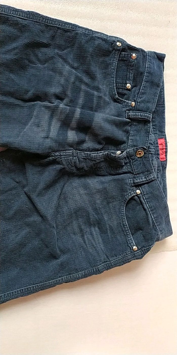 Jeans Cordeliers côtelé Hugo Boss W32/L32 - photo numéro 2