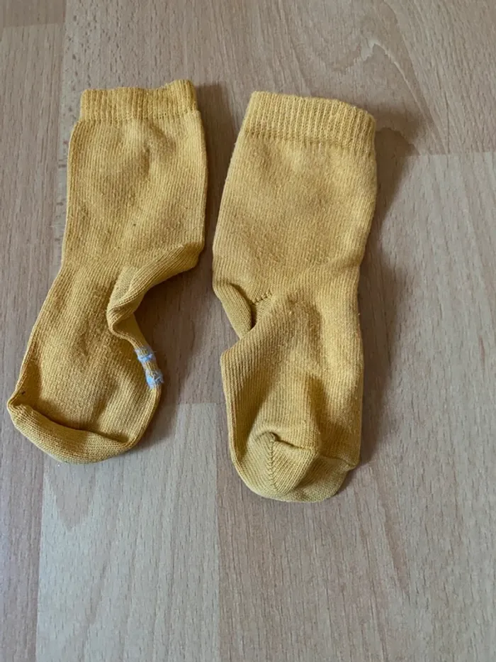 Chaussettes moutarde 18-20 - photo numéro 2
