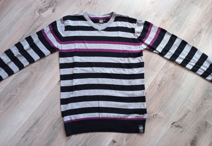 Pull ' By kool' 14 ans