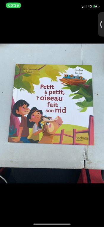 Livre petit à petit l’oiseau fait son nid