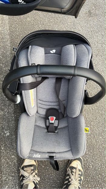 Cosy I level joie + base, Isofix