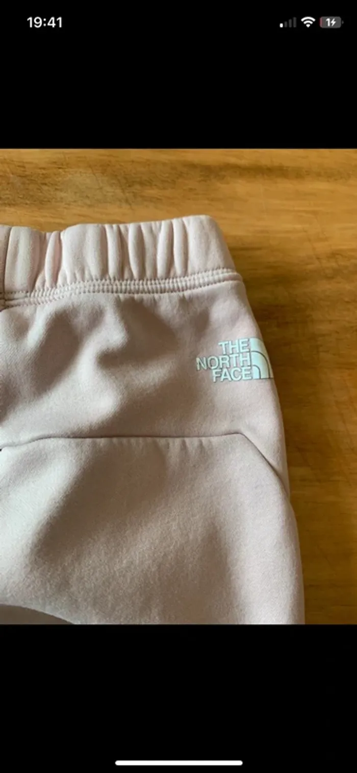 Pantalon survêtement The North Face taille 4 ans - photo numéro 5