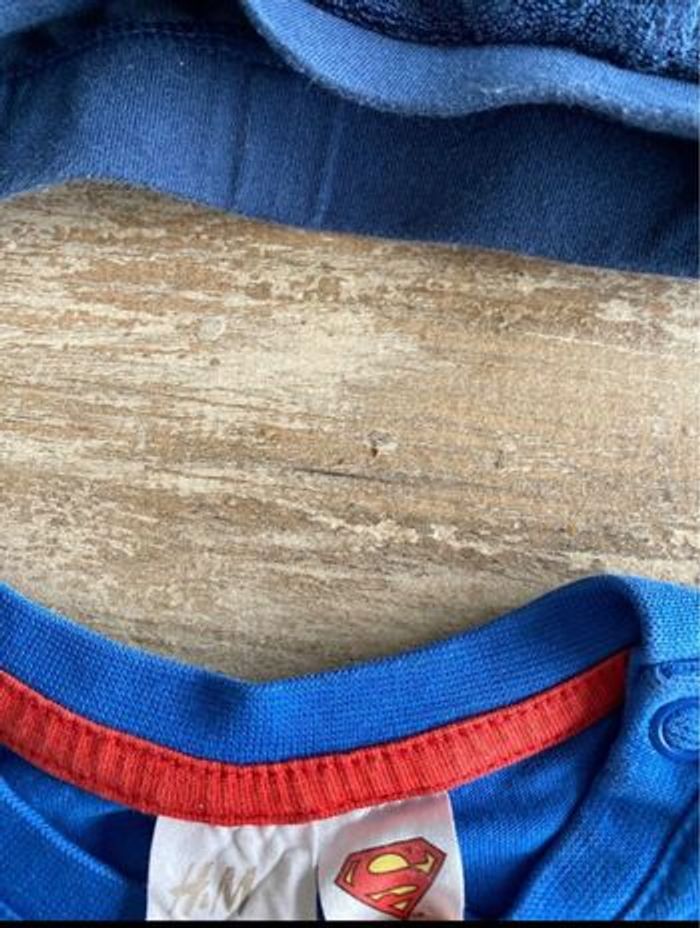 Ensemble 18 /24 mois T-shirt polo Super hero + short - photo numéro 5