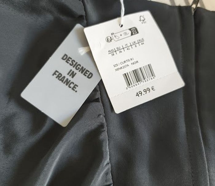 Robe noire - photo numéro 6