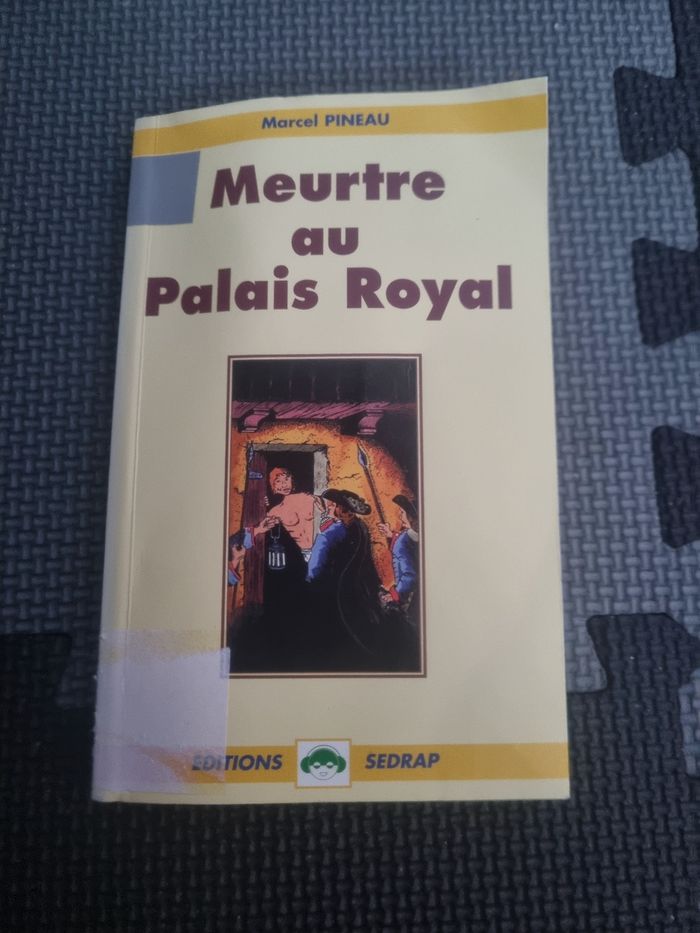 Roman meurtre au palais royal - photo numéro 1