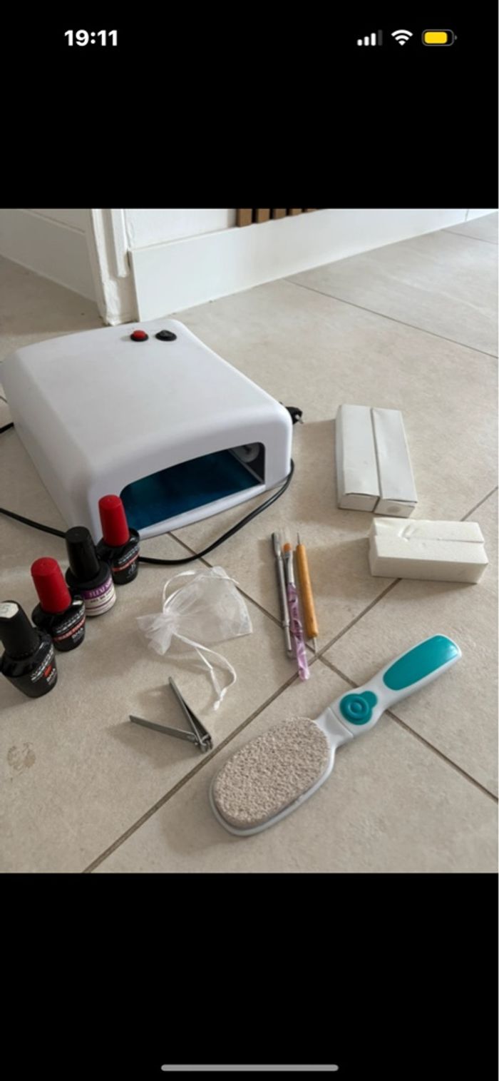 Vernis semi permanent + lampe UV