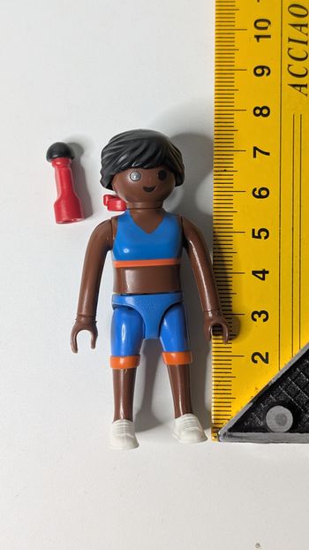 [Playmobil] Figurine Série 23 fille Sportive 70639 P