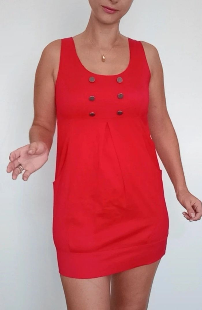 Mini robe rouge façon hôtesse taille 38 - photo numéro 2