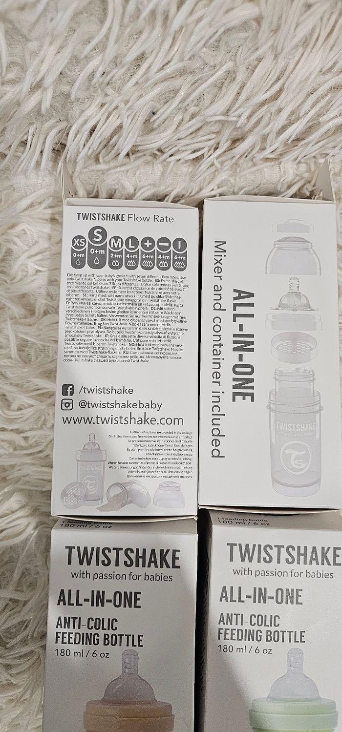 Lot de 4 biberons anticoliques Twistshake neufs - photo numéro 4