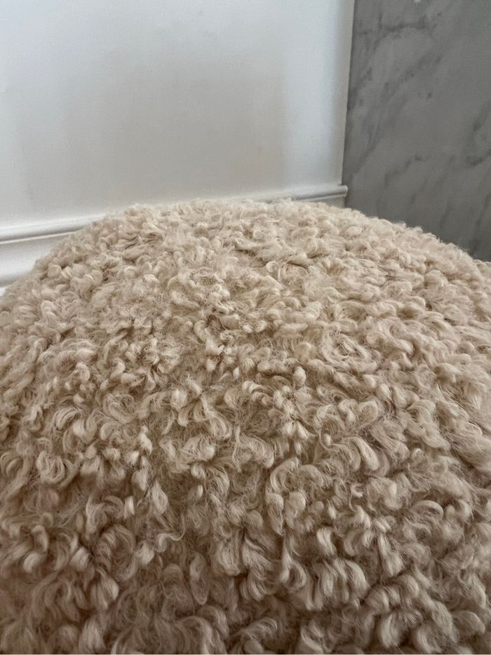 Pouf tissu teddy bouclette beige - photo numéro 2