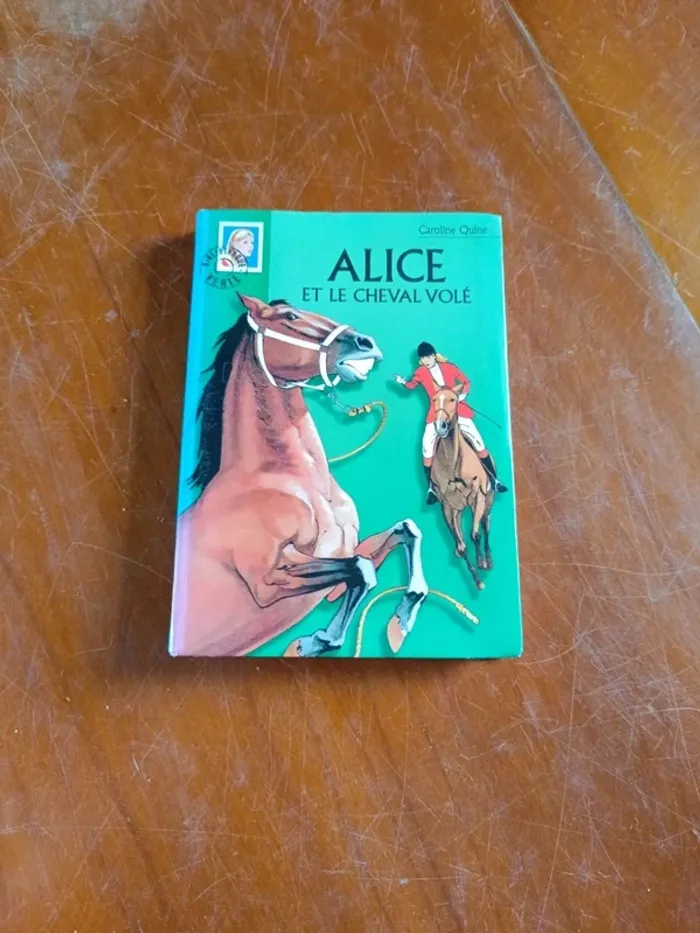 Livre : Alice et le cheval volé