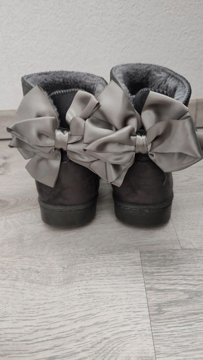 Boots grise T32 - photo numéro 3