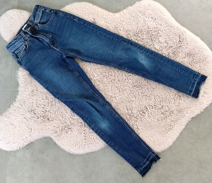Lot de vêtements fille 9 ans - photo numéro 3