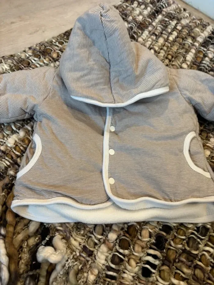 Manteau garçon réversible 9 mois - photo numéro 7