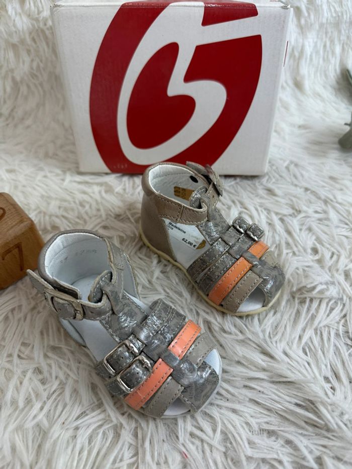 Paire de sandales GBB taille 17 - photo numéro 3