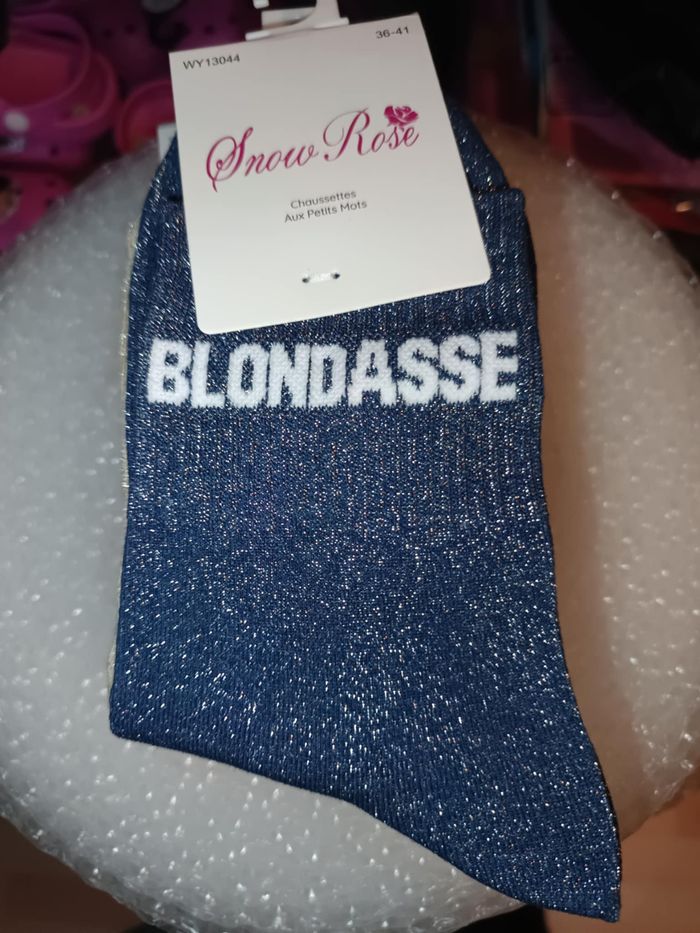 chaussettes blondasse - photo numéro 4