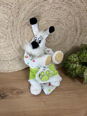 Doudou chien idefix couverture verte pois parc Astérix