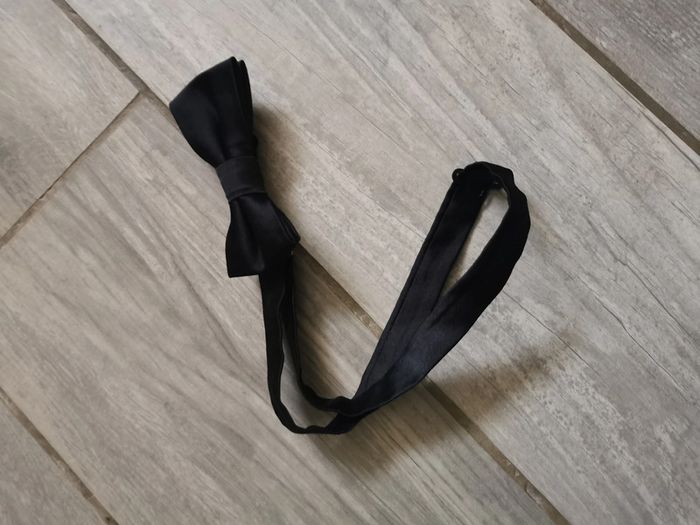 Noeud papillon noir satiné - photo numéro 4