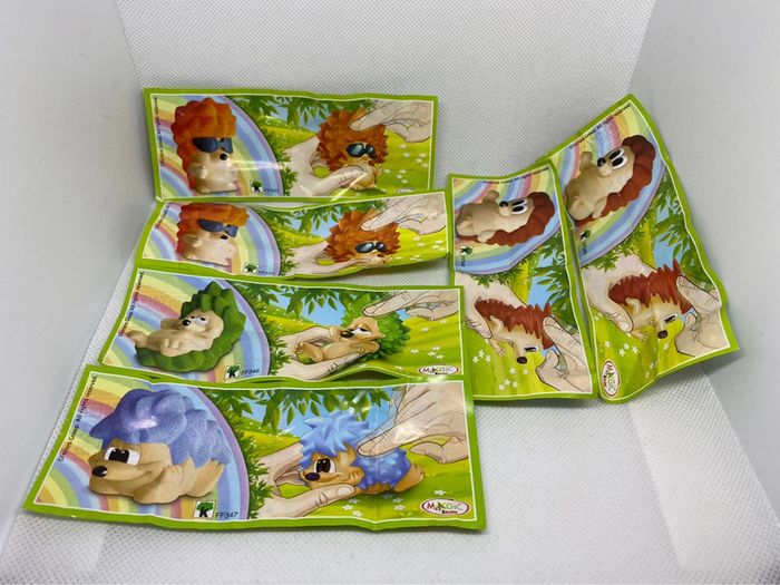 Lot de 6 figurines hérisson kinder surprise et leurs papiers - photo numéro 4