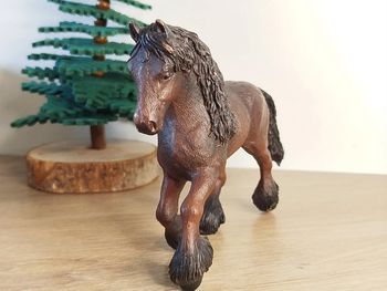 PAPO étalon frison Figurine Animal équidé