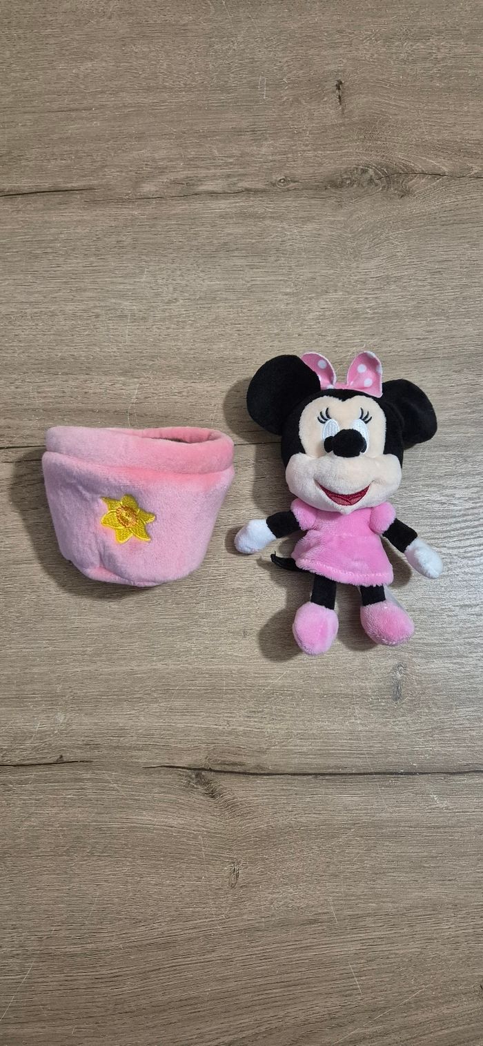 Peluche Minnie dans un pot de fleur - photo numéro 2