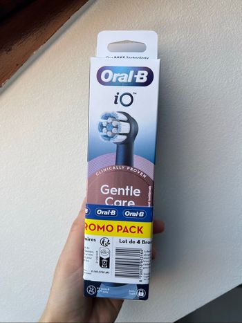Lot de 4 brossettes iO Oral-B Gentle Care noires