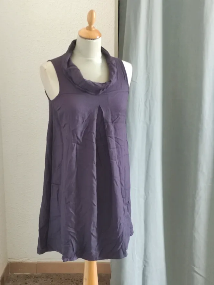 Robe violette fluide et légère