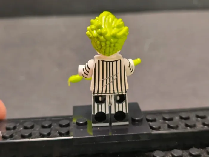 figurine type lego Beetlejuice - photo numéro 4