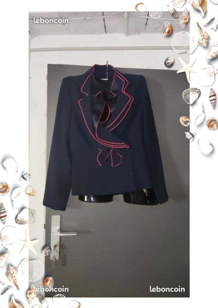 Veste bleue marine et lisseret rouge 44 Mathieu paris