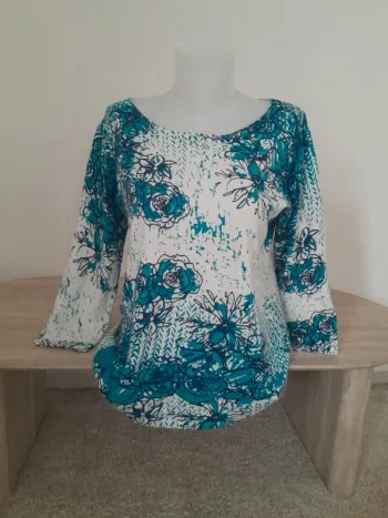 Pull legé 💫Riu Paris 💫Taille 40-L